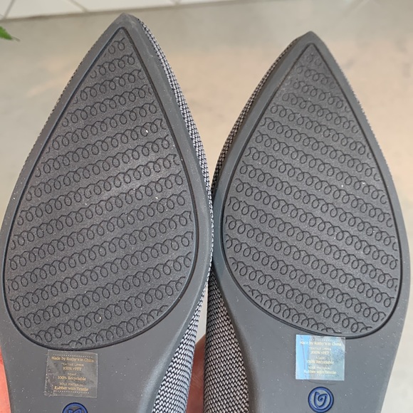 NWT - Rothy's Cloud Grey Pointed Toe Flats (Size 9) - Picture 7 of 8